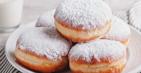 donut with confectioners sugar